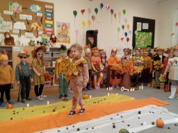 2025-10-22 Jesienna moda u Krasnali